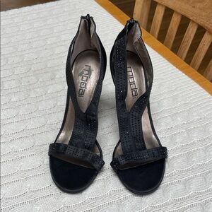 Moda 9 Black T Strap 4” Heels sparkle heel zipper prom formal satin outer